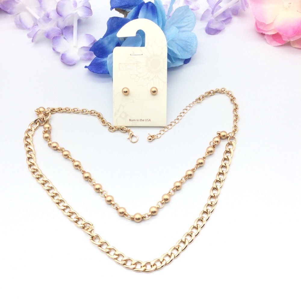 - Carisma fashion Jewelry necklace. New